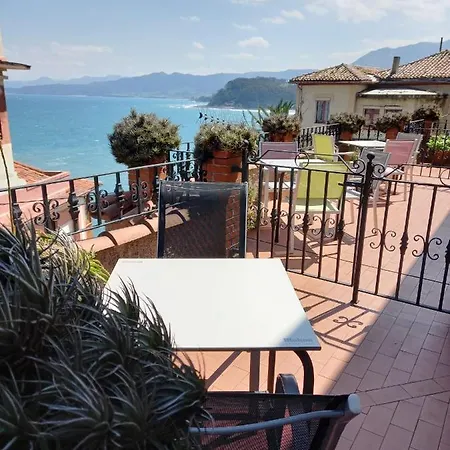 Hotel Eutimio Lastres