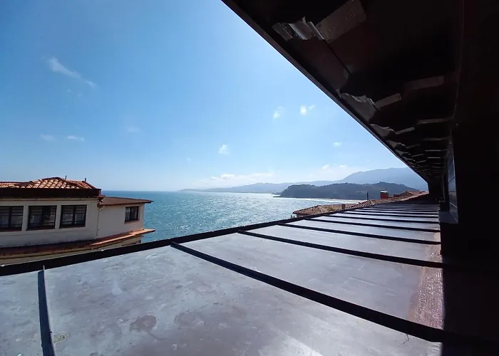 Eutimio Hotell Lastres